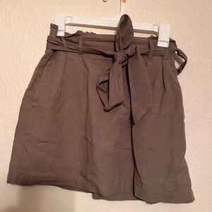 American Eagle army green skirt.